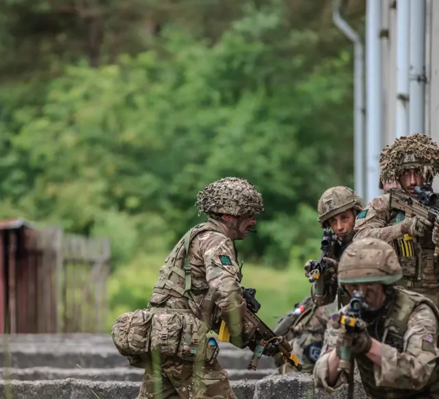 Queen's UOTC training weekend